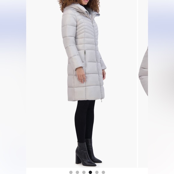 Kenneth Cole New York XL Soft Cire
Funnel Neck Puffer Coat Women's silver color - Picture 5 of 6